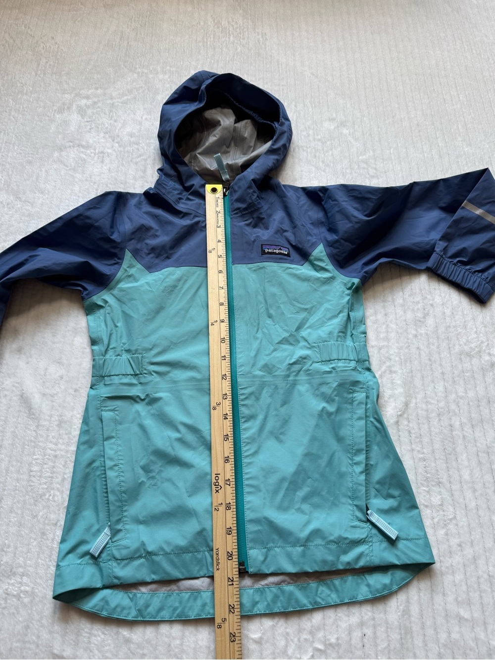 Patagonia Boys' Two-Tone Blue & Teal Raincoat - Picture 11 of 15